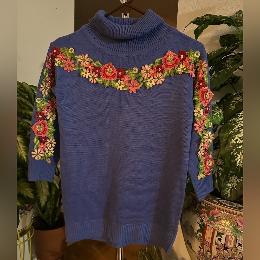 Misslook blue with flower design turtleneck sweater size S
